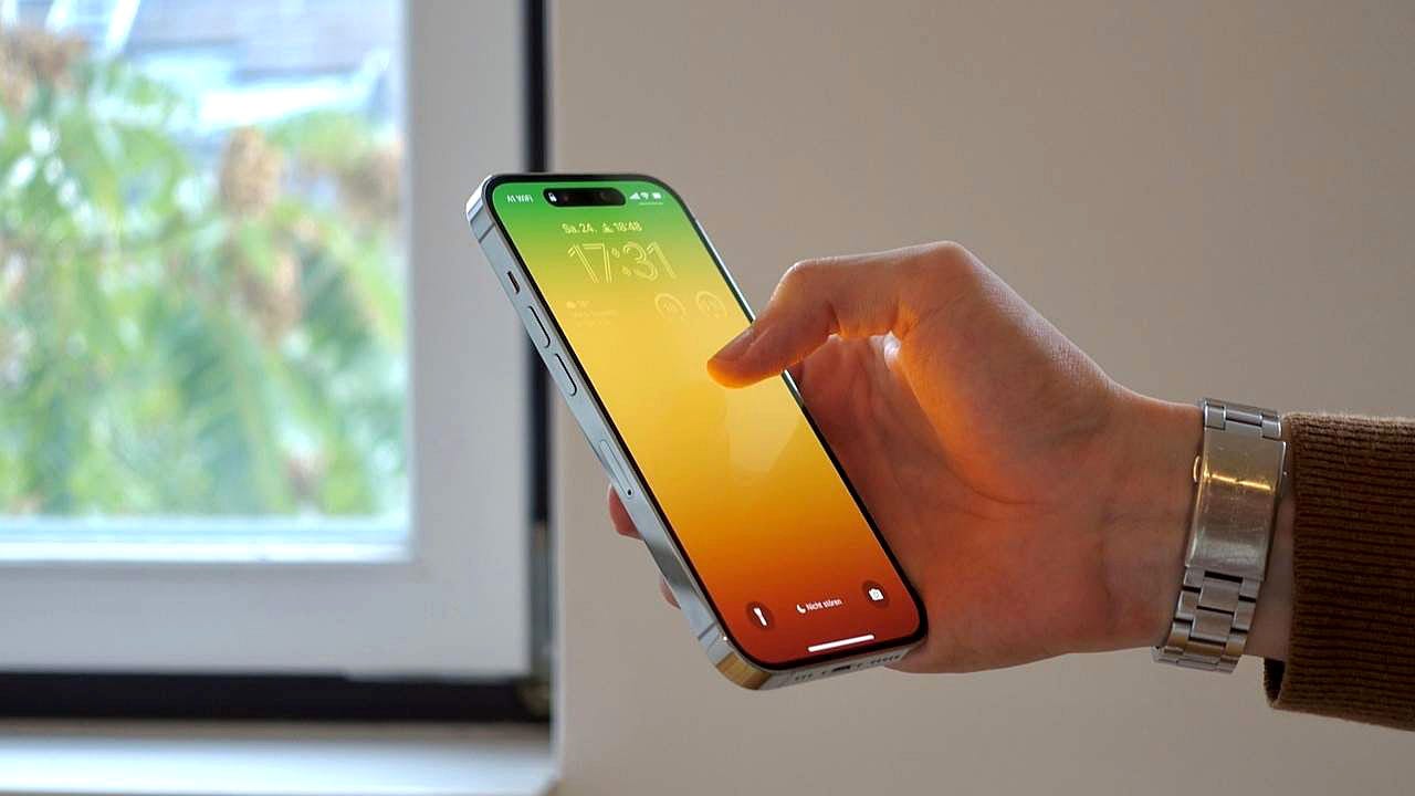 Apple iCloud Calendar phishing scam bypasses spam filters to steal data