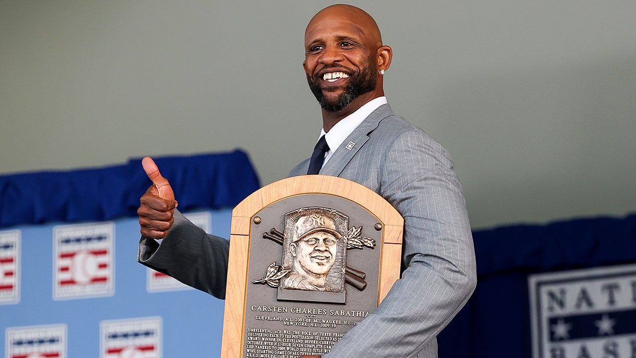 Hall of Famer CC Sabathia celebrates induction with family support
